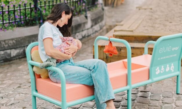 Banc d’allaitement à Paris : encourager l’allaitement maternel en public